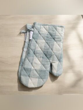 NEW The Cross: Marjorie Oven Mitts Blue White Checkered Jilly Box Fuller Hearts